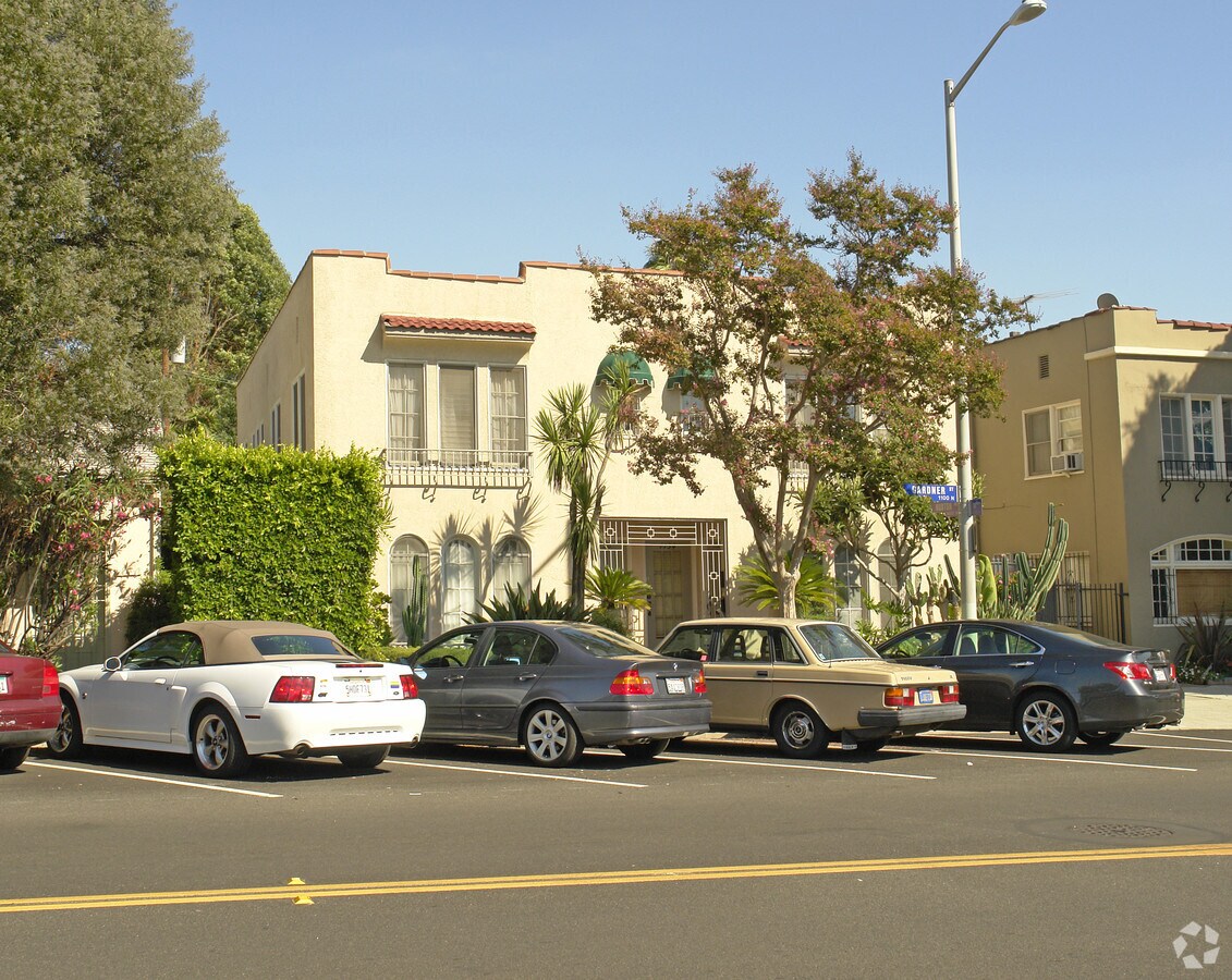 Photo - 1338 N Gardner St