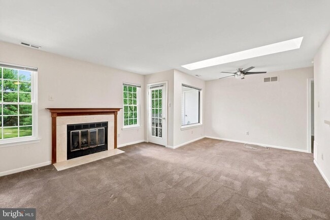Photo - 502 Diamond Dr
