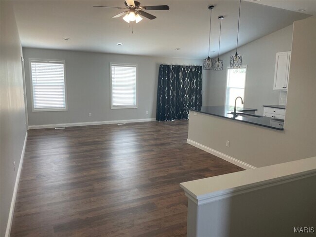 Photo - 28557 Shallow Water Rd