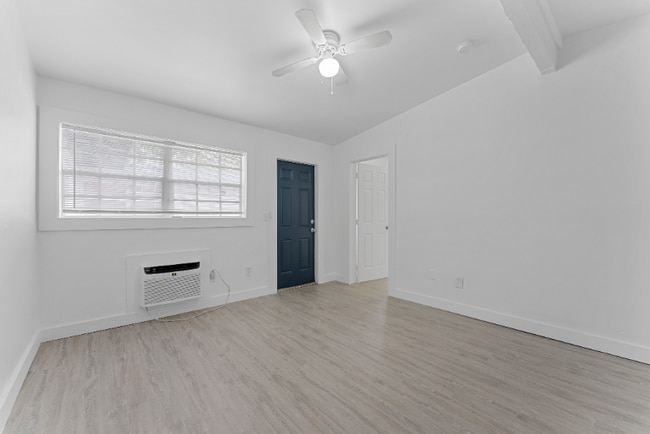 Photo - 1141 NE 23rd Terrace Unit 1141 NE 23rd Terrace,  4