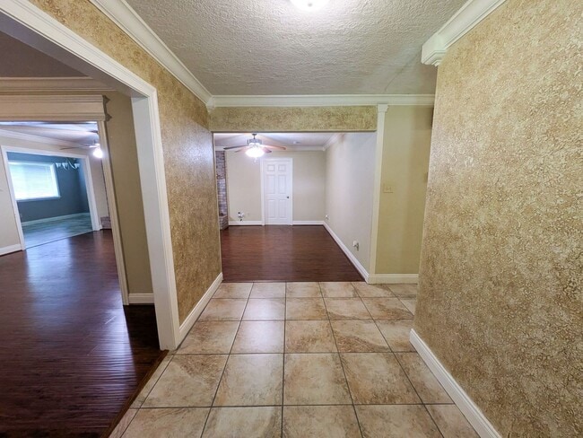 790 Norwood Dr