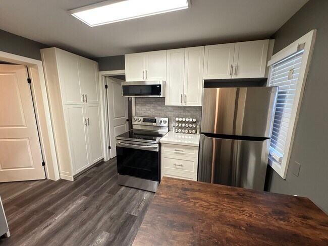 Photo - Fabulous 2 Bedroom Single Family Home