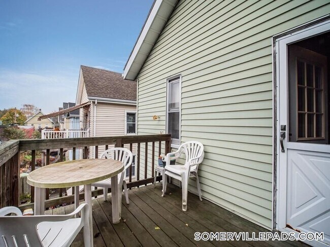 11 Eliot St Unit 2