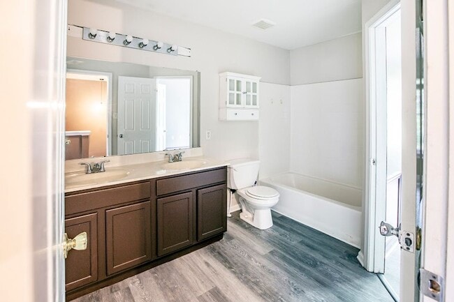 Photo - Charming Townhome in Brennan Estates