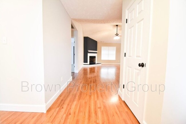 Photo - 2812 Bolla Dr