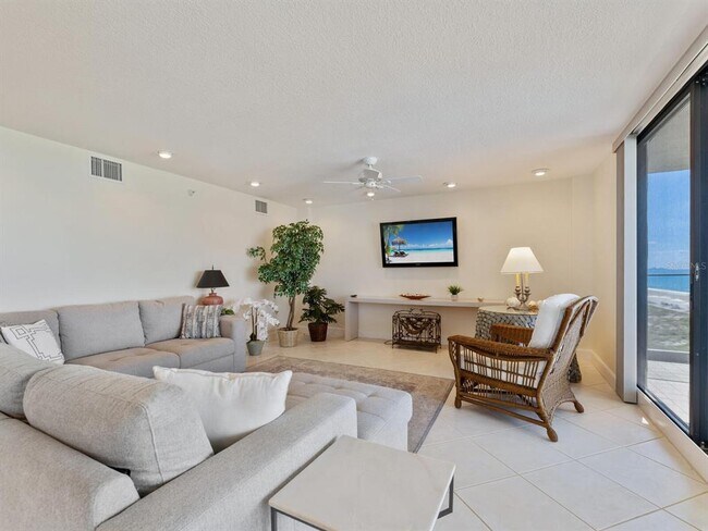Photo - 1511 Gulf of Mexico Dr Unit 201