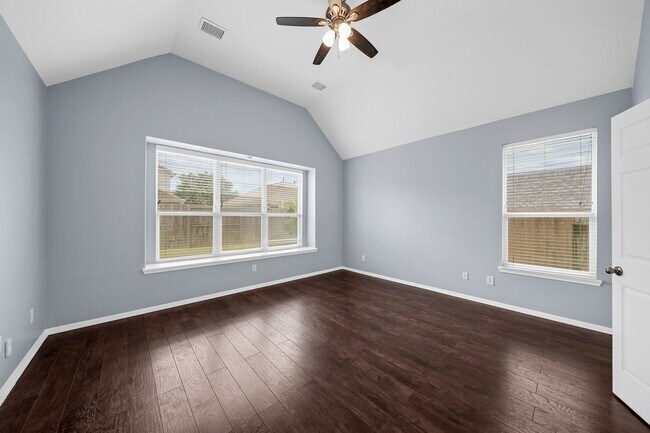Photo - 12 Palomar Dr