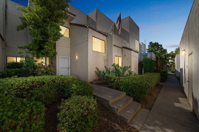 Photo - 14500 Las Palmas Dr