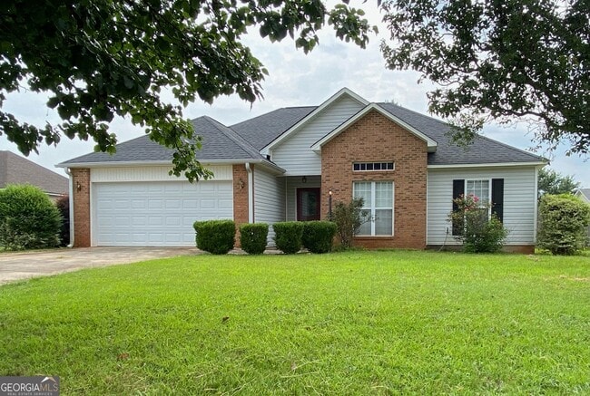 Photo - 105 Luster Ct