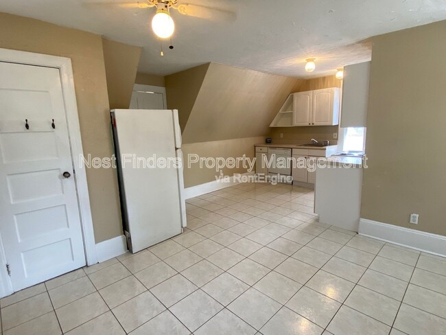 2633 Post St