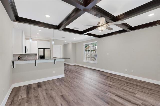 Photo - 1703 Ash Crescent St