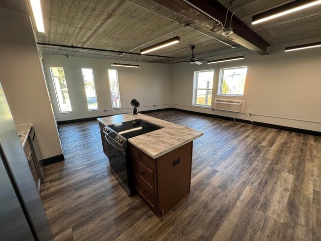 Photo - 217 S Badger Ave