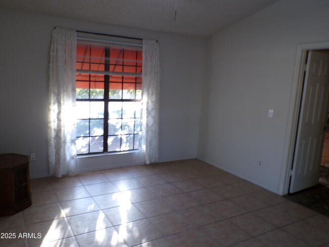 Photo - 5323 W North Ln