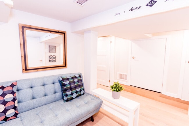 Building Photo - 71 Robinson St Unit SI ID1514106P