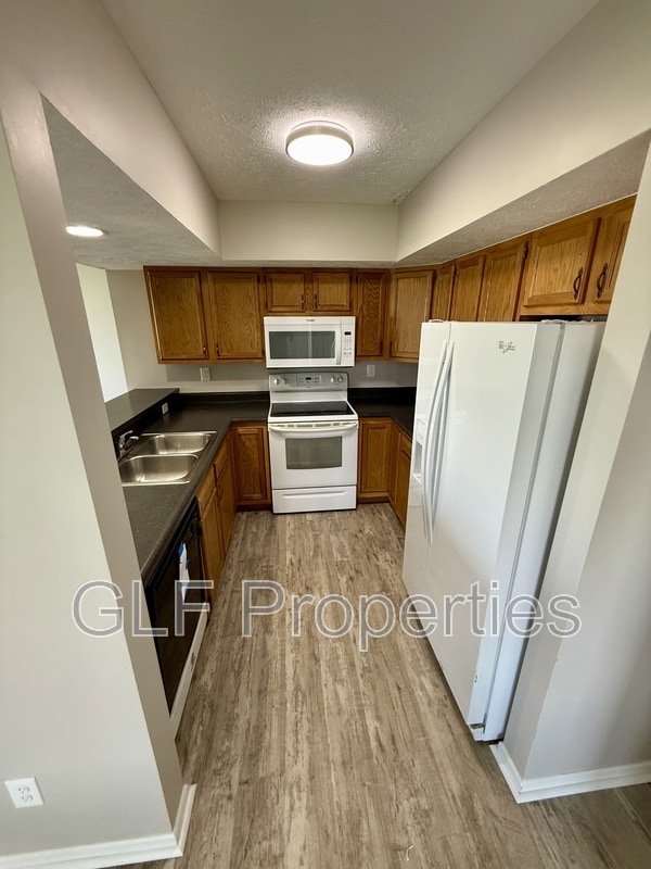 Building Photo - 216 Shugart St Rental