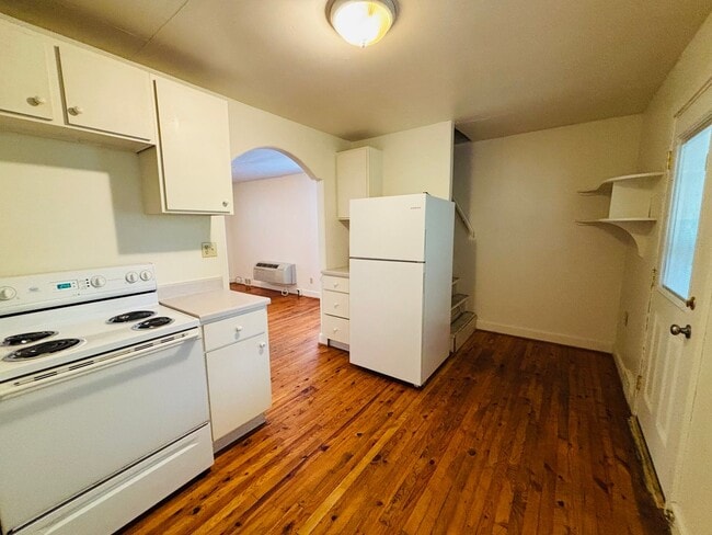 Photo - 821 Montgomery St