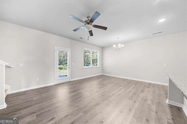 Photo - 204 Vickery Ln