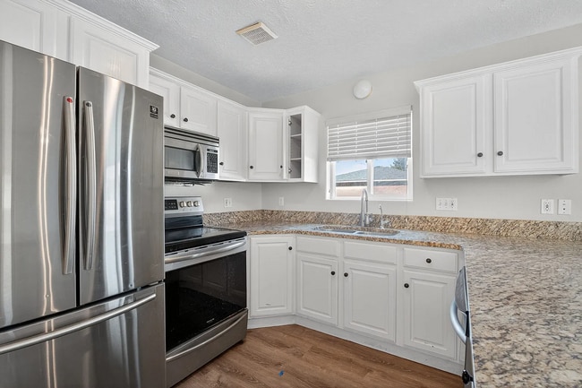 Photo - Impressive 5 bed/3 bath twin home in Chubbuck with just under 3000 square feet.