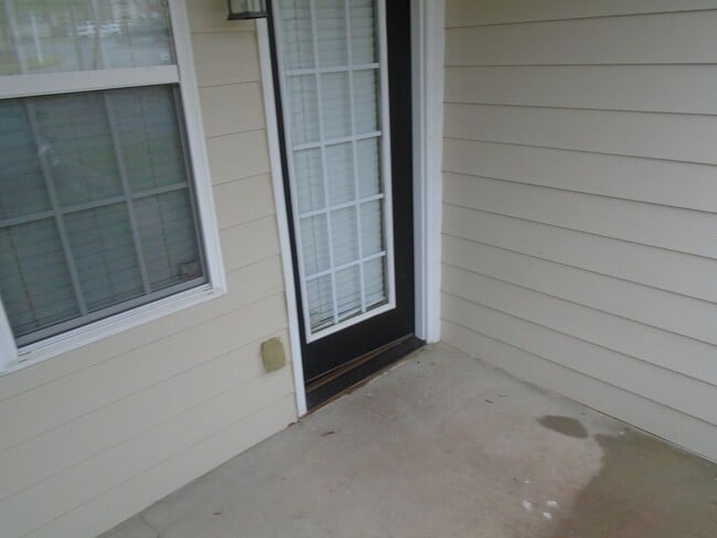 Photo - Cliffdale Cottages! Beautiful First Floor Unit Coming Available 008/01/2026!