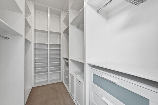Photo - 1155 W 17th St