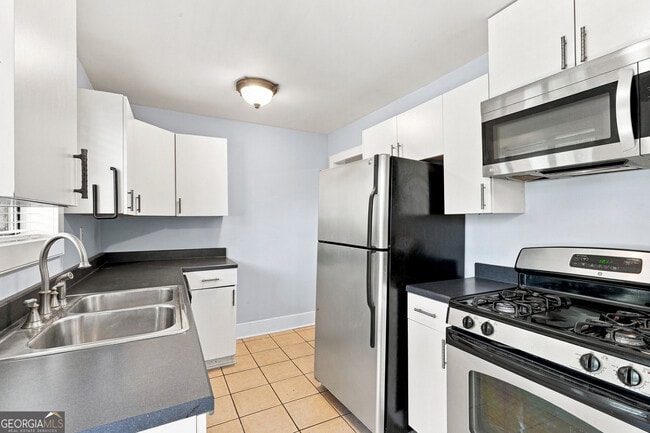 Photo - 1466 E Rock Springs Rd NE