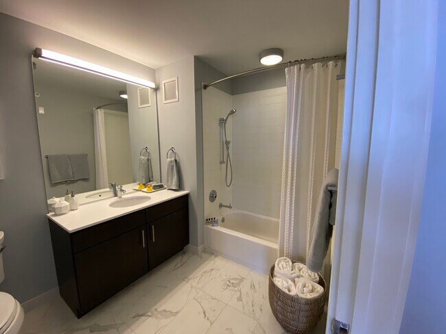 Photo - 207 S Desplaines St Unit 1121