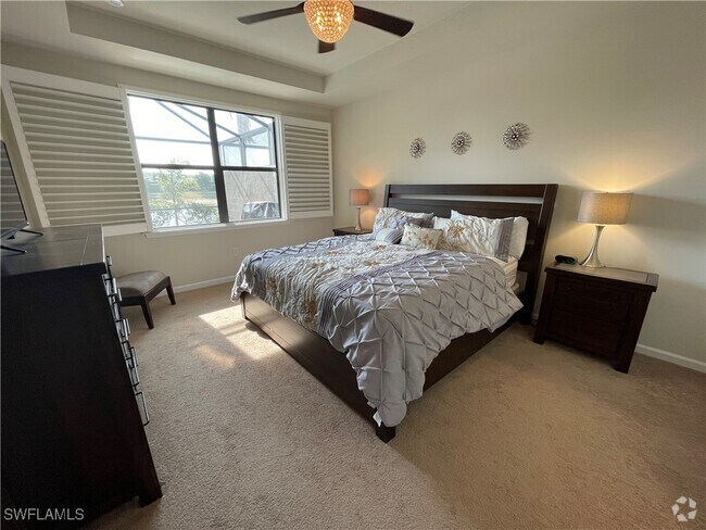 Building Photo - 7631 Jacaranda Ln Rental