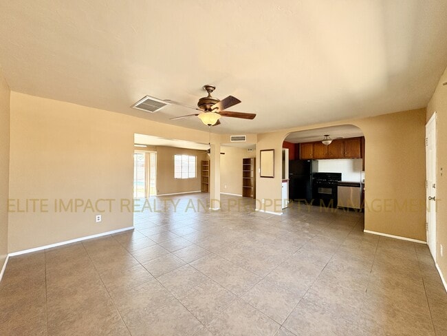 Photo - 5962 E 25th St