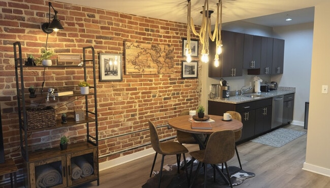 Photo - 632 Florida Ave NW Unidad ID1403625P