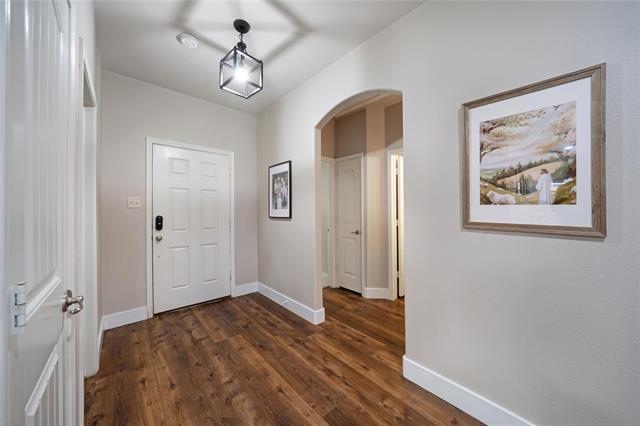 Photo - 913 Hawthorne Rd