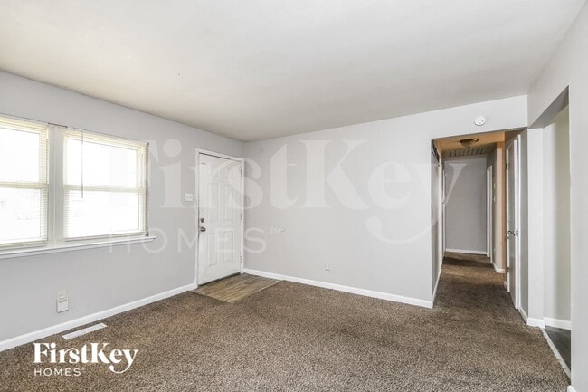 Photo - 2130 Grants Pkwy