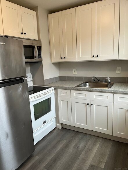 Building Photo - 930 William St Unit APT A