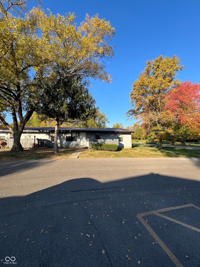 2000 Indianapolis Rd Condo Unit 123 Condo for Rent in Crawfordsville