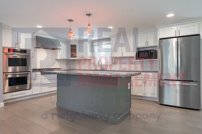 Photo - 1725 Crock Dr