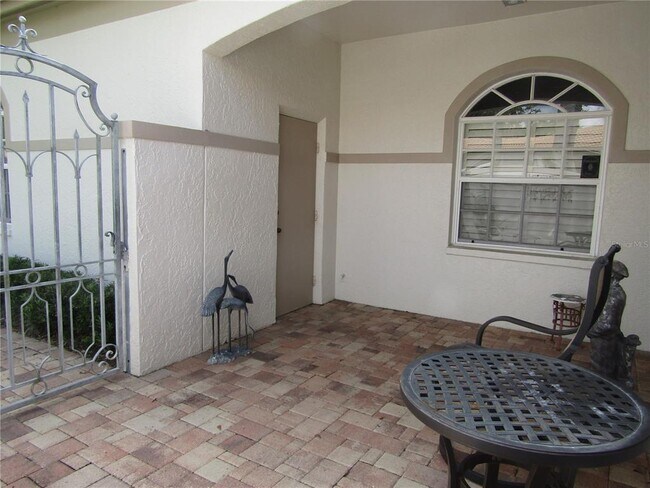 3881 Chatsworth Greene Ct