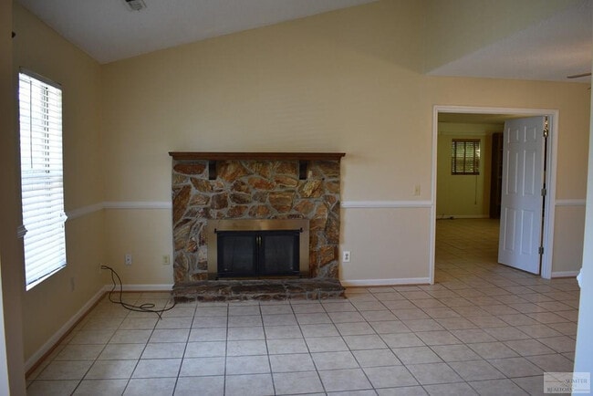 Photo - 5830 Lost Creek Dr