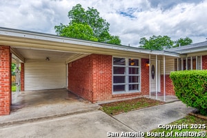 Photo - 211 Green Meadow Blvd