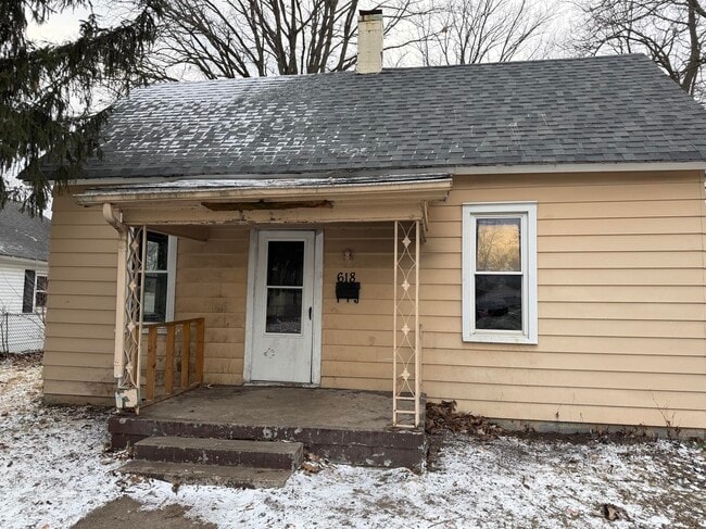 Building Photo - 618 Porter-