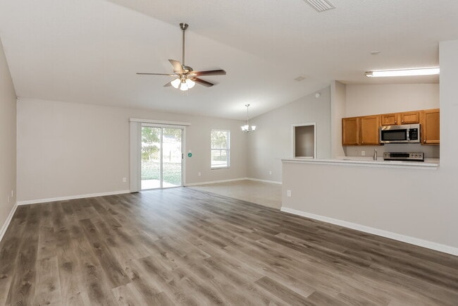 11305 Silver Key Dr