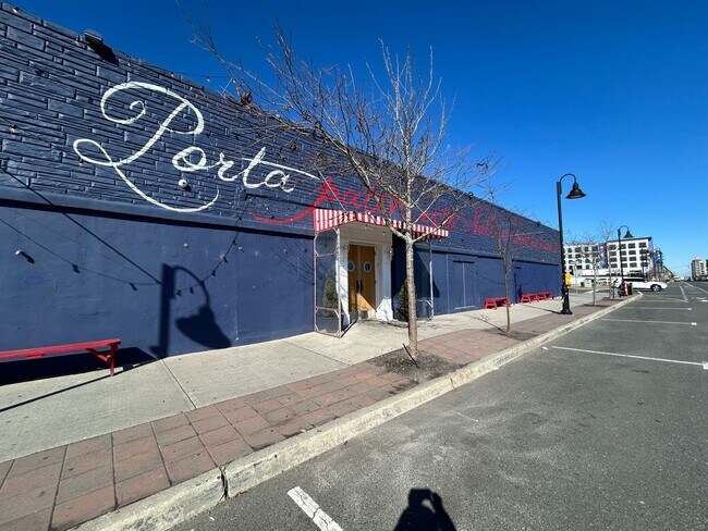 Photo - 1006 Summerfield Ave Unidad 1006