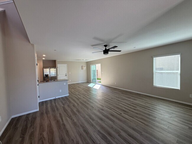 Photo - NLV 3 bed in a gated community!