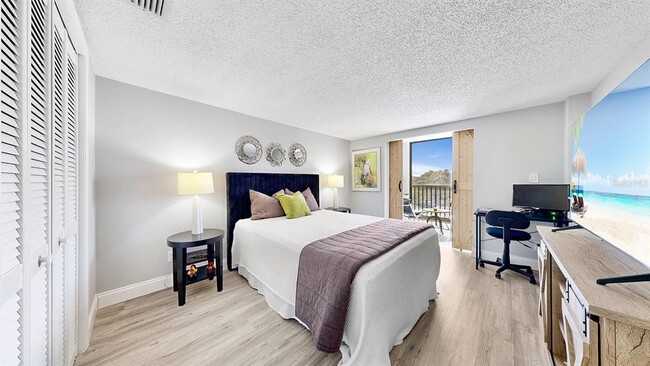 Photo - 14820 Rue De Bayonne Unit 308