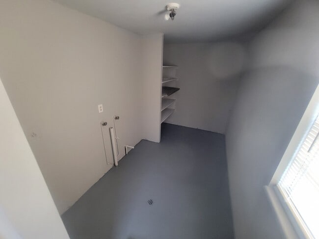 Photo - 1262 Zettler Rd