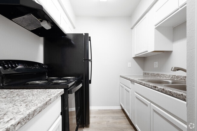 1HAB, 1BA - 630 ft²