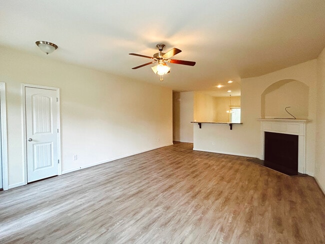 Photo - 337 Chesser Loop Rd