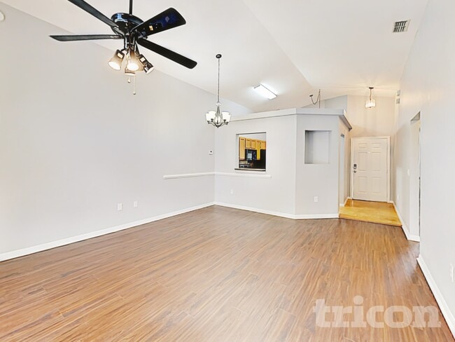 331 Riunite Cir