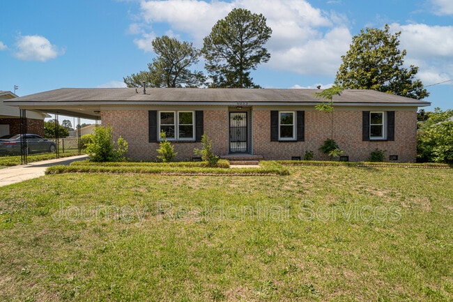 Building Photo - 6033 Santa Fe Dr