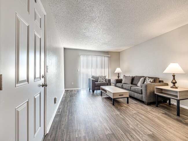 Building Photo - Diamond Trail Apartments