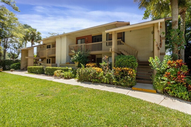 Building Photo - 12950 Dartford Trail Unit 15 Rental