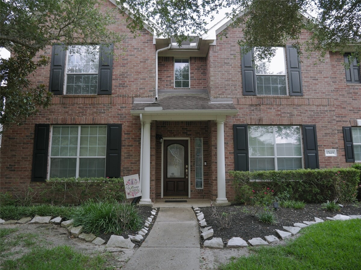 Photo - 17619 Emerald Garden Ln